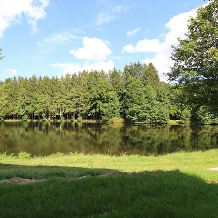 Maison Spacieuse Au Bord D'un Etang Et Face A La Nature